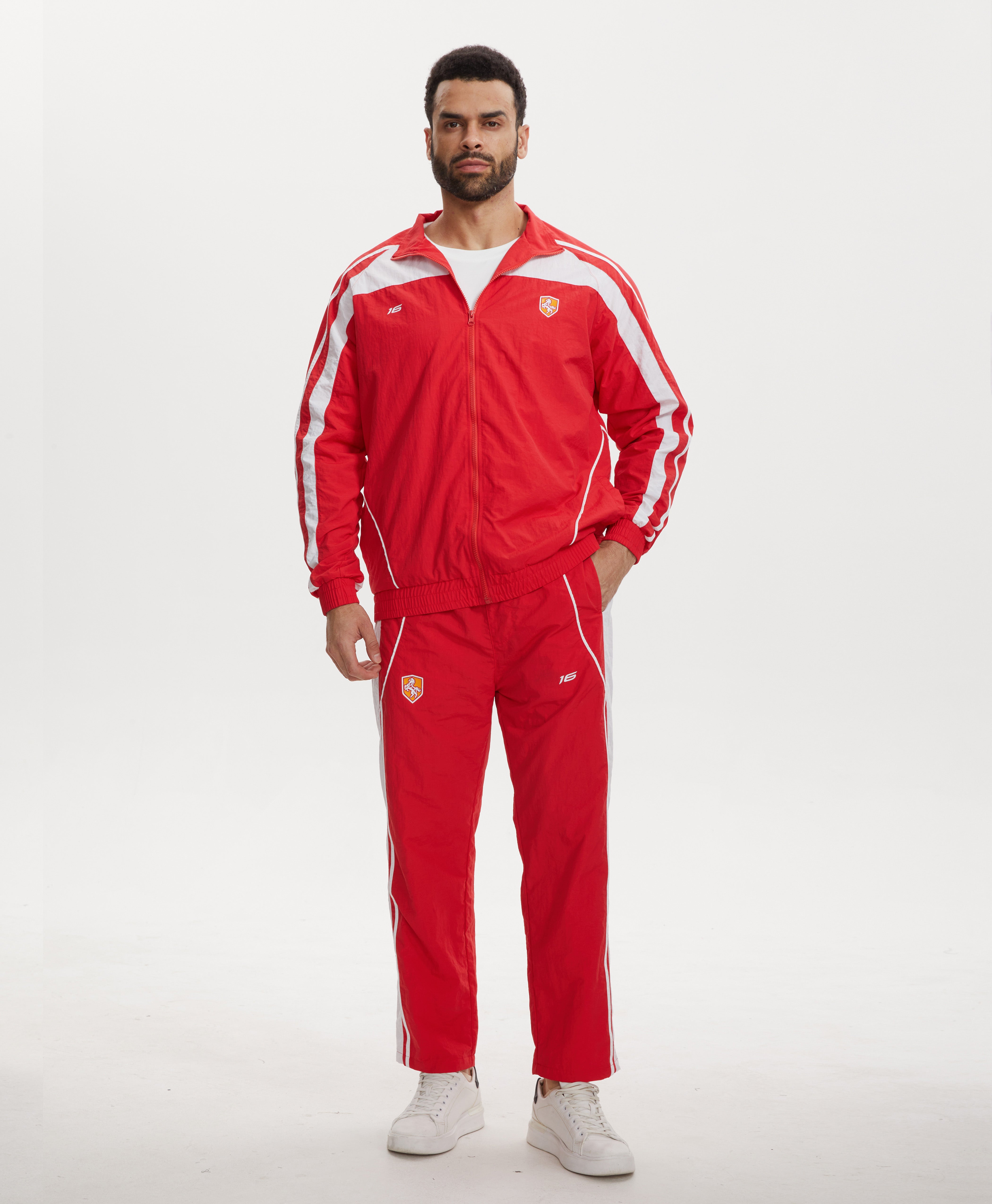 16 TRACKPANT