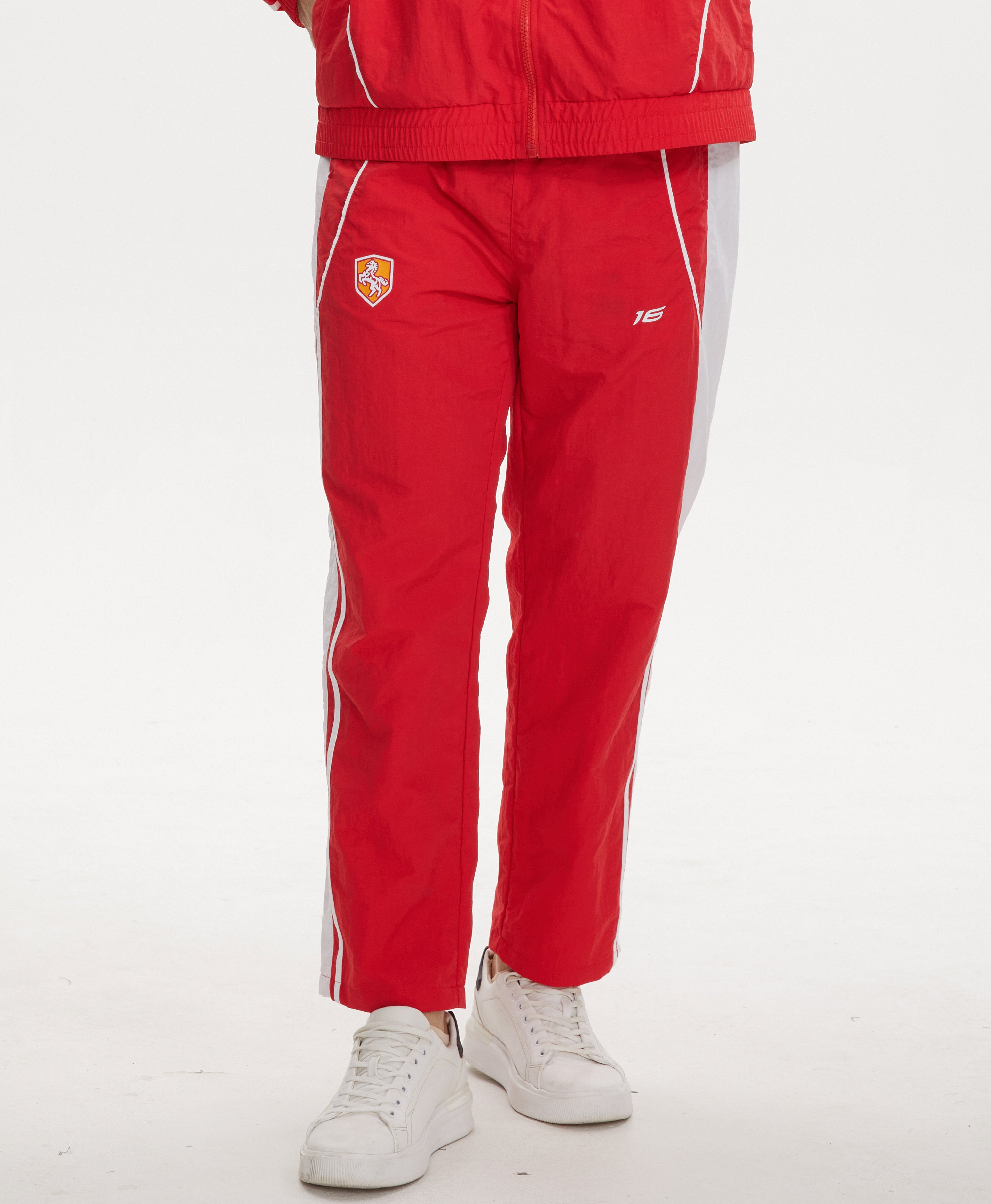 16 TRACKPANT
