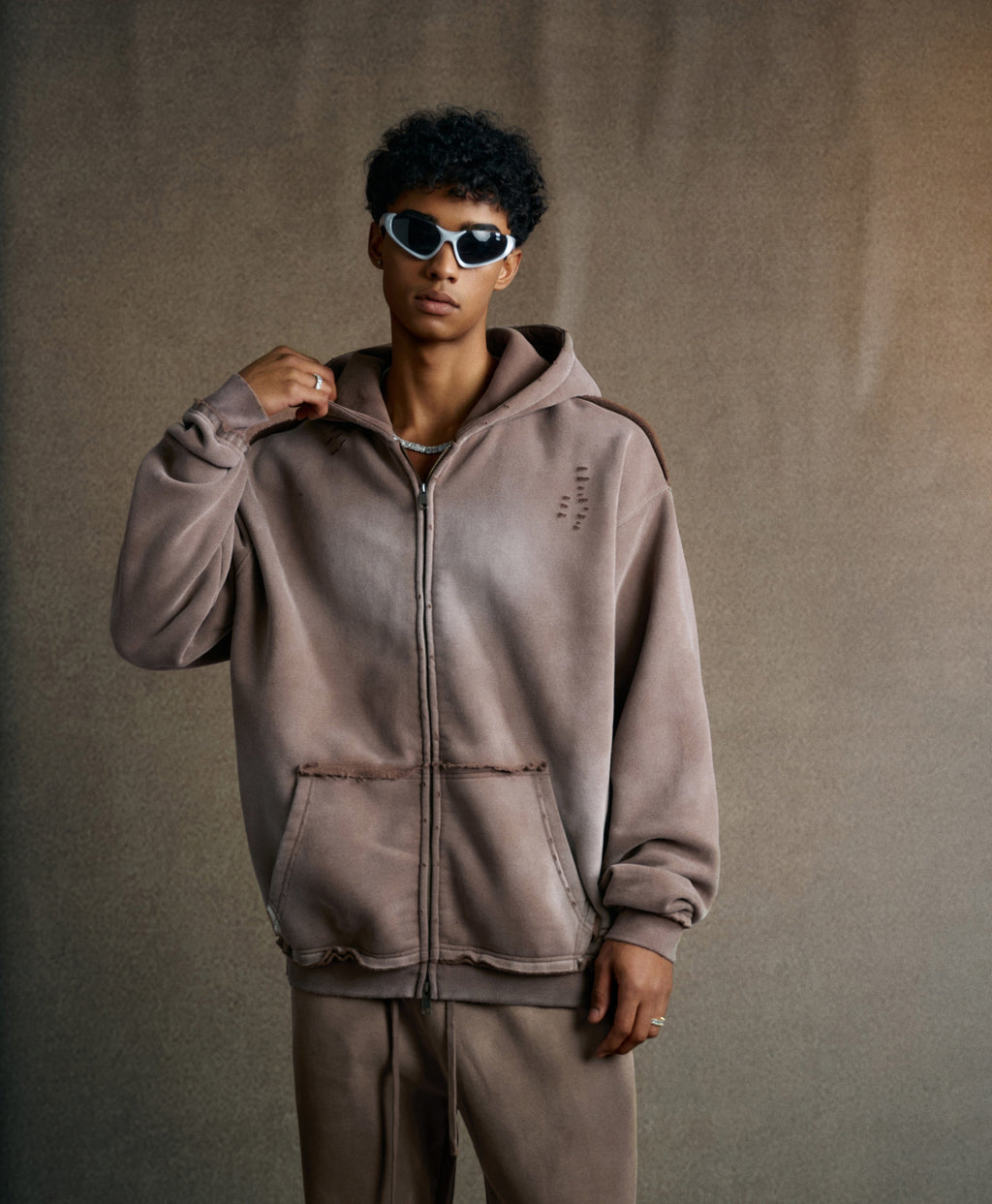 ATHENTIQ WASHED RIPPED ZIP HOODIE