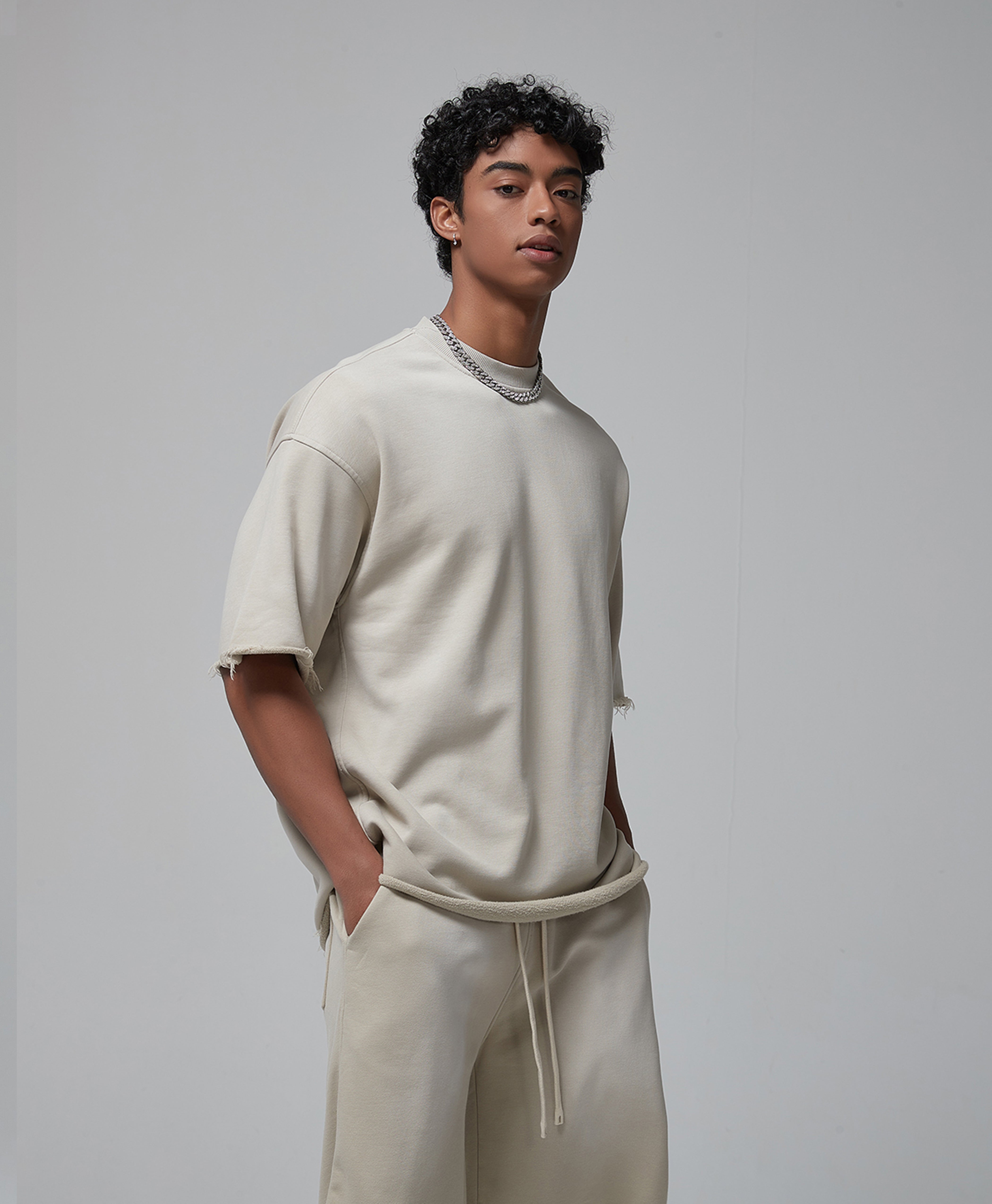 Austhic EDGE CUT PREMIUM TEE